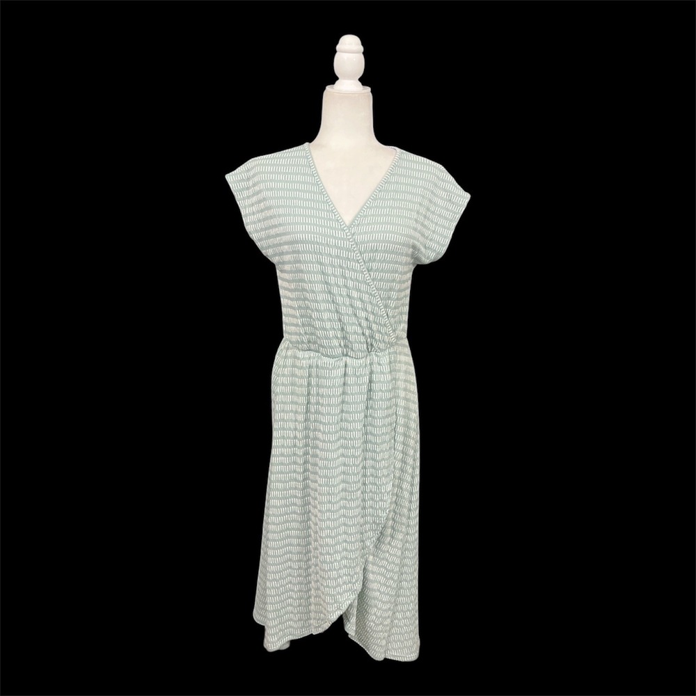 Caution to the Wind Faux Wrap Dress Womens Medium Sage Green Textured